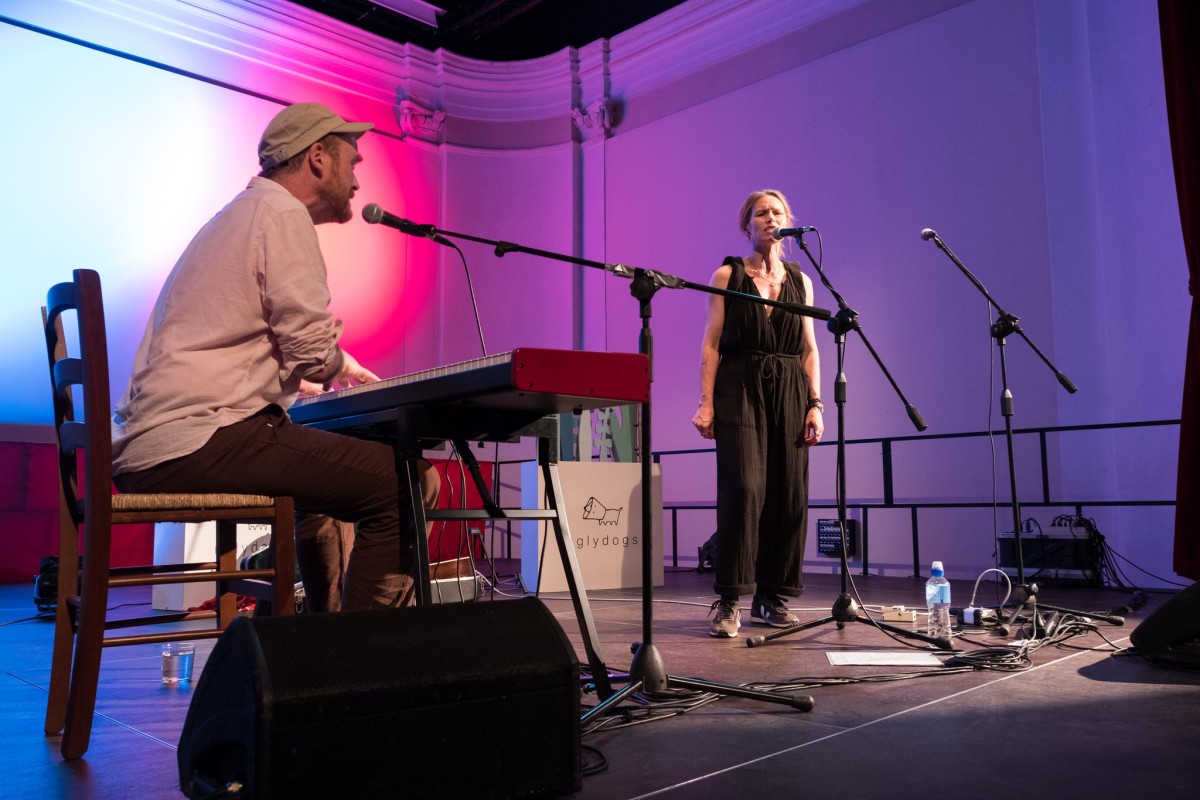 James Yorkston & Nina Persson 