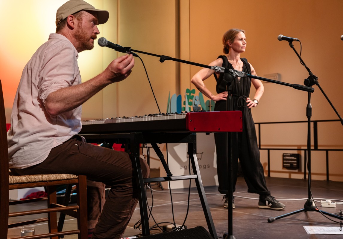 James Yorkston & Nina Persson 